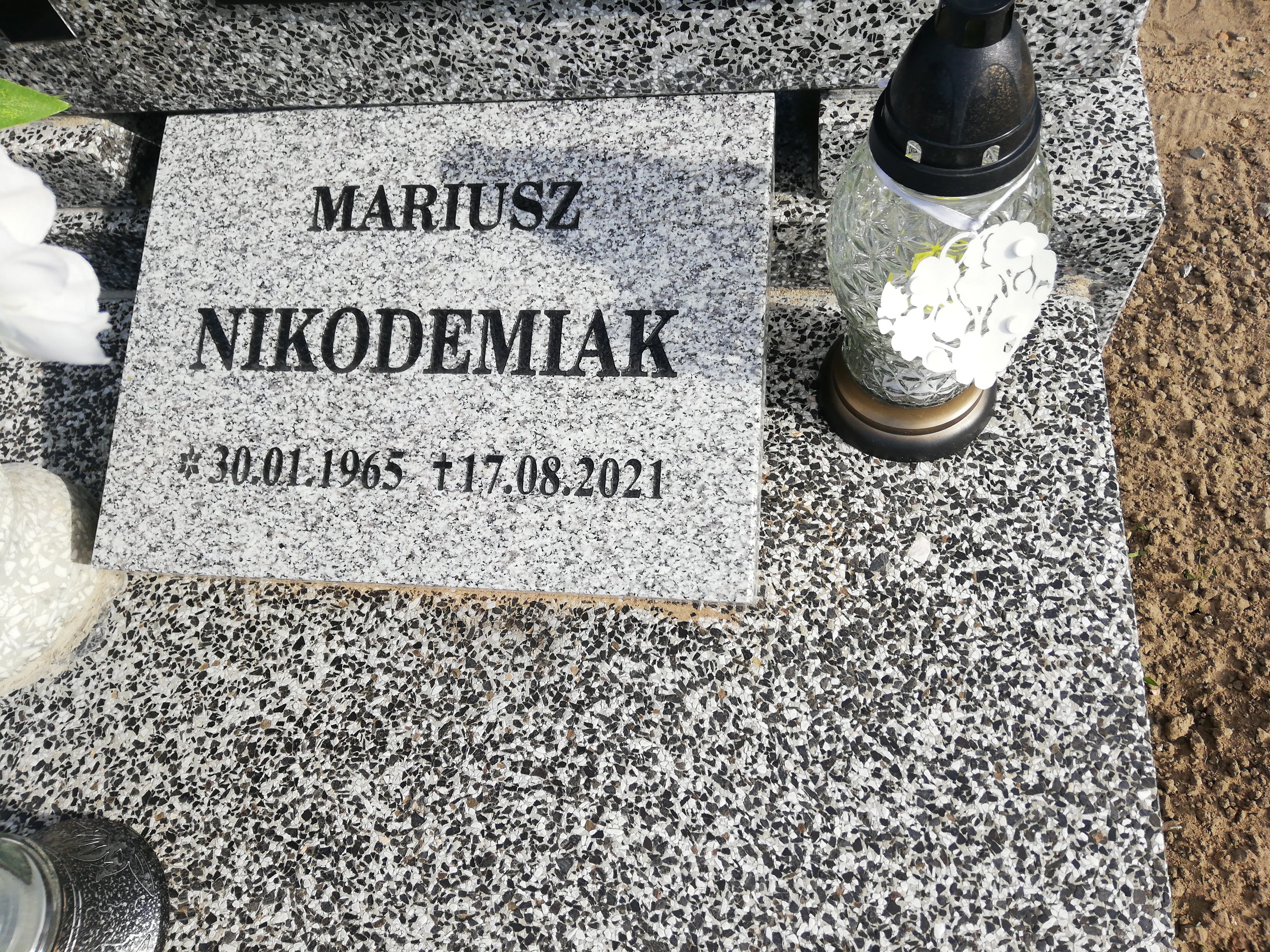 Grób Więcesław Nikodemiak