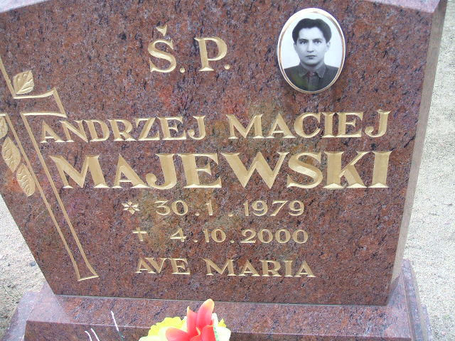 Andrzej Majewski 1979 Okonek - Grobonet - Wyszukiwarka osób pochowanych